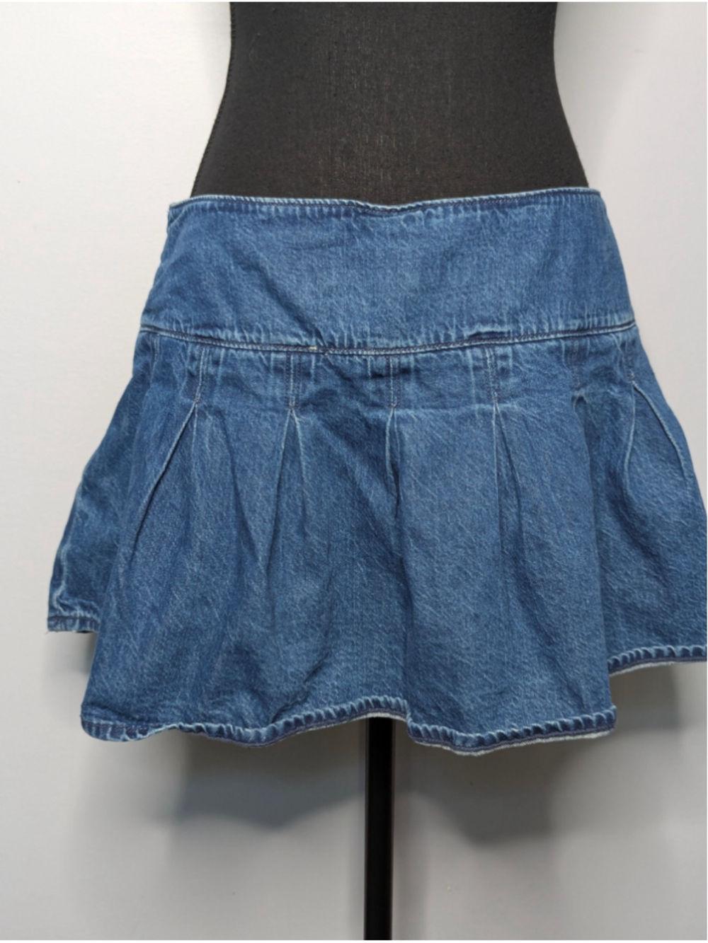 American Eagle High-Rise Pleated Denim Mini Skort Sz 8
